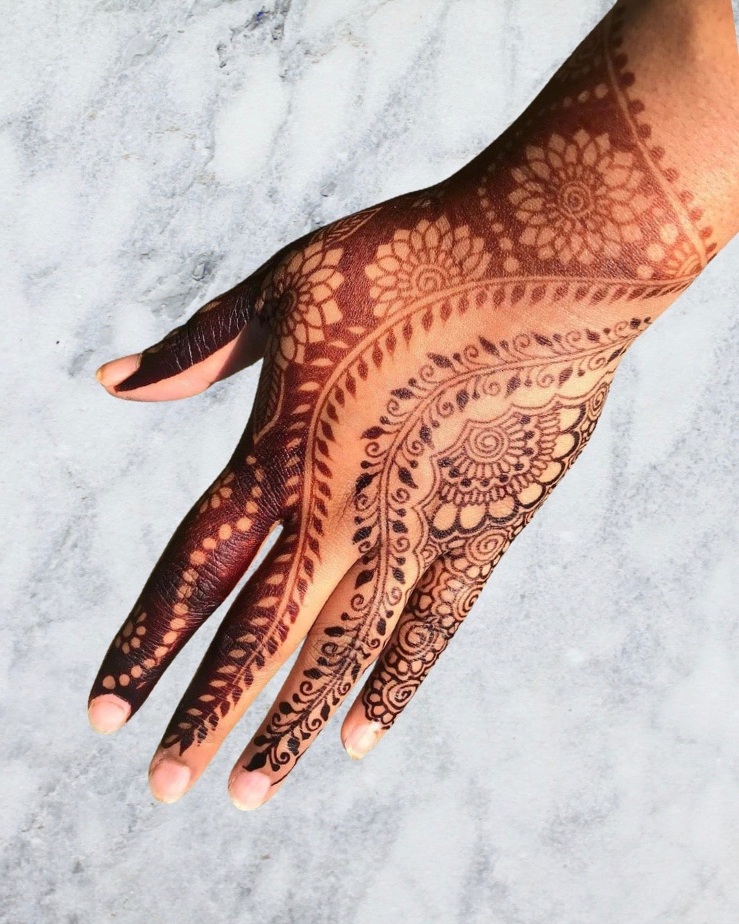 How to learn to apply beautiful mehndi - Quora